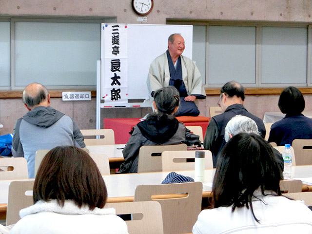 特別企画②（11/6）落語の様子