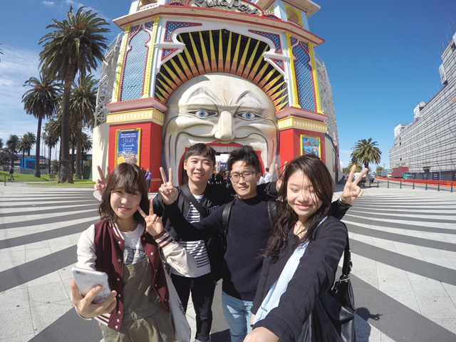 クラスメートとLuna Parkで