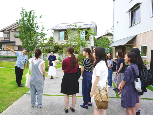 相羽建設の迎川様に詳しくアテンドしていただきました