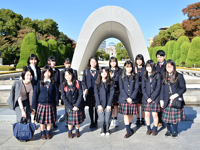 平和記念公園にて