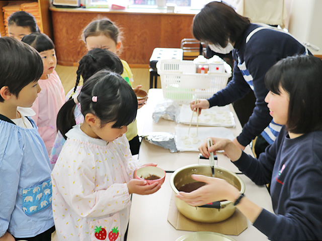 搗いたお餅を