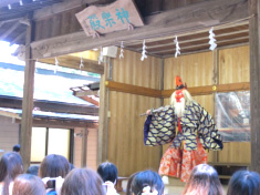 穴澤天神社　神楽殿での上演